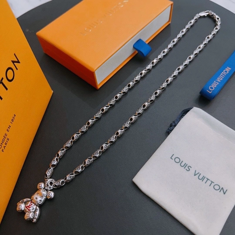 Versatile LX Necklaces 309655