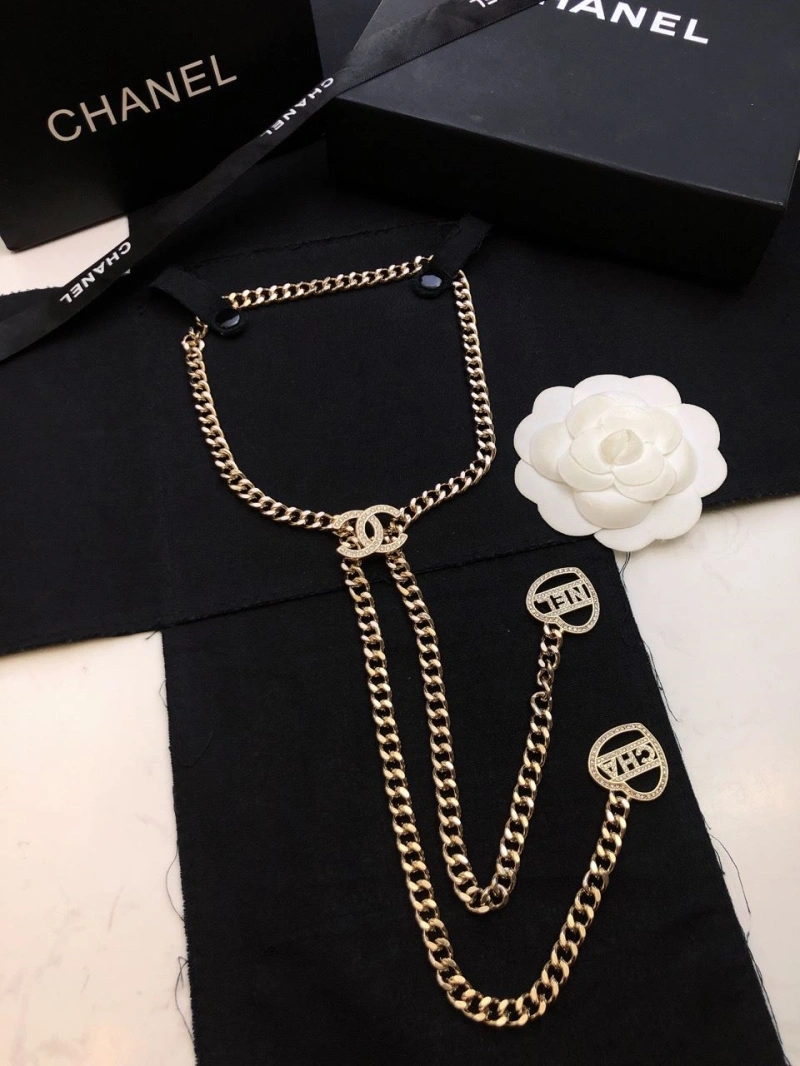 Fashionable Chxnxl Necklaces 289509