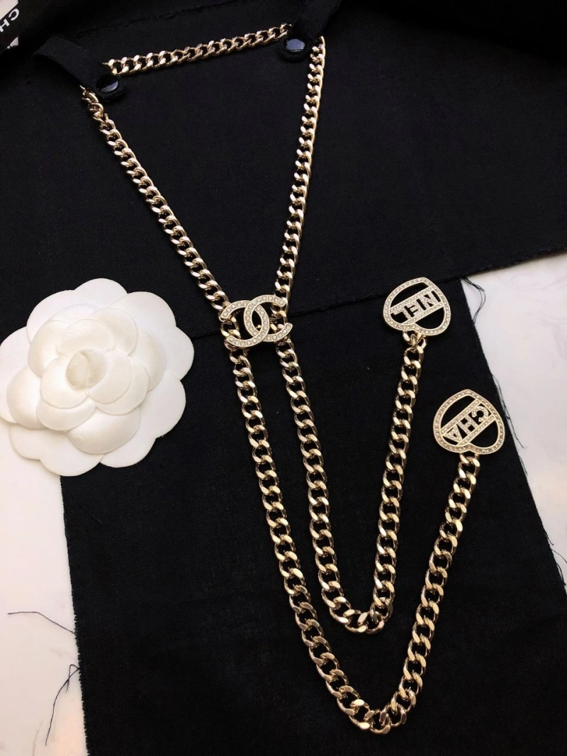 Fashionable Chxnxl Necklaces 289509