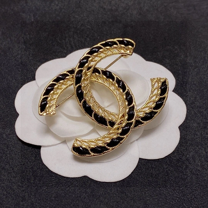 Chxnxl Brooches Sleek 290503