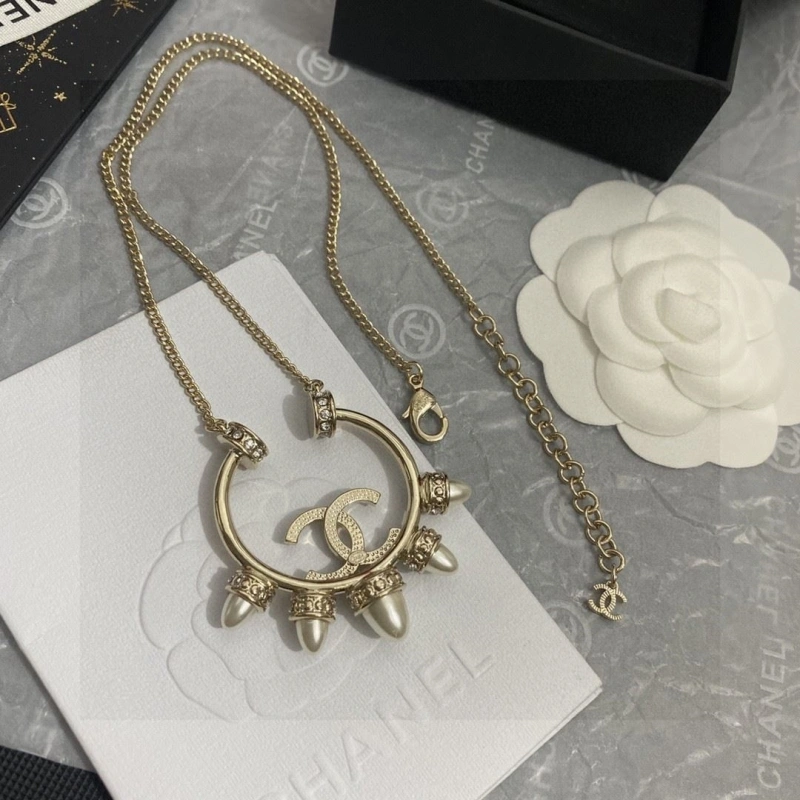 Bright Chxnxl Necklaces 289503