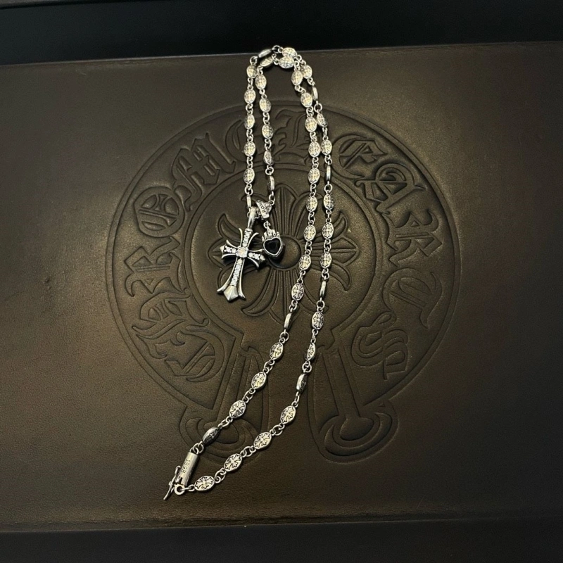 Lightweight Chrxmx Hxxrts Necklaces 298375