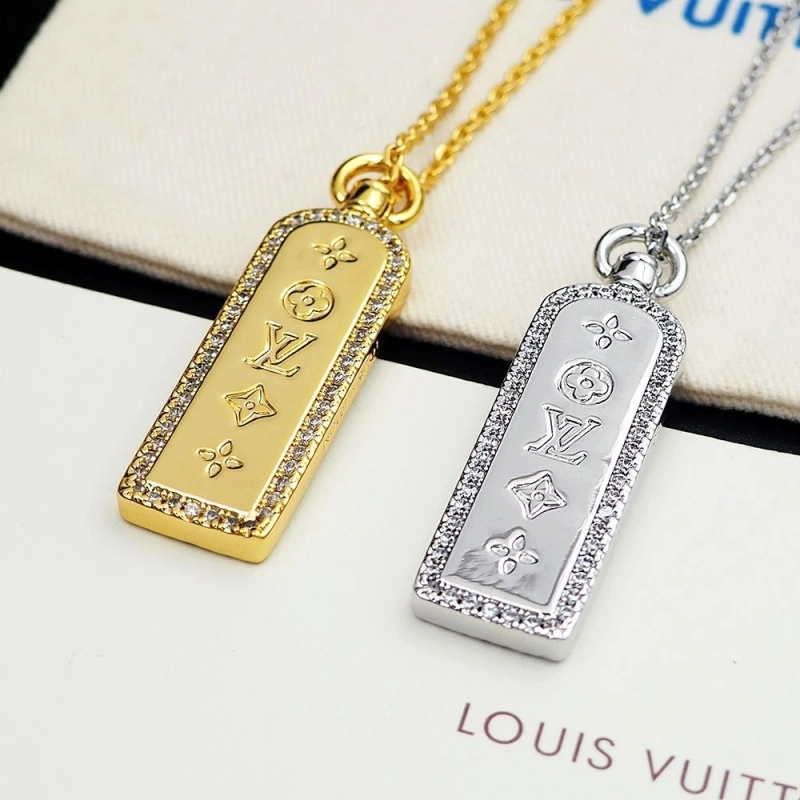 Comfortable LX Necklaces 308350
