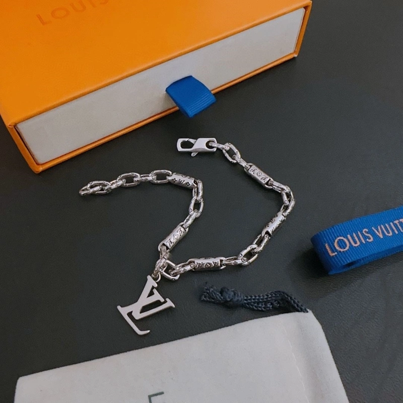 Affordable LX Necklaces 309672