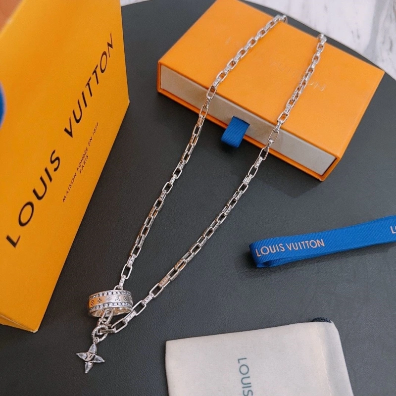 Sleek LX Necklaces 309663