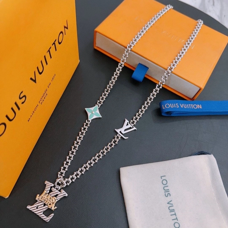 LX Necklaces Functional 309658