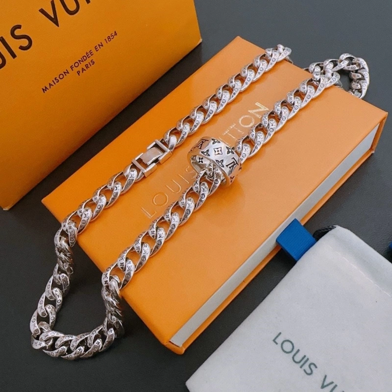 Comfortable LX Necklaces 309661