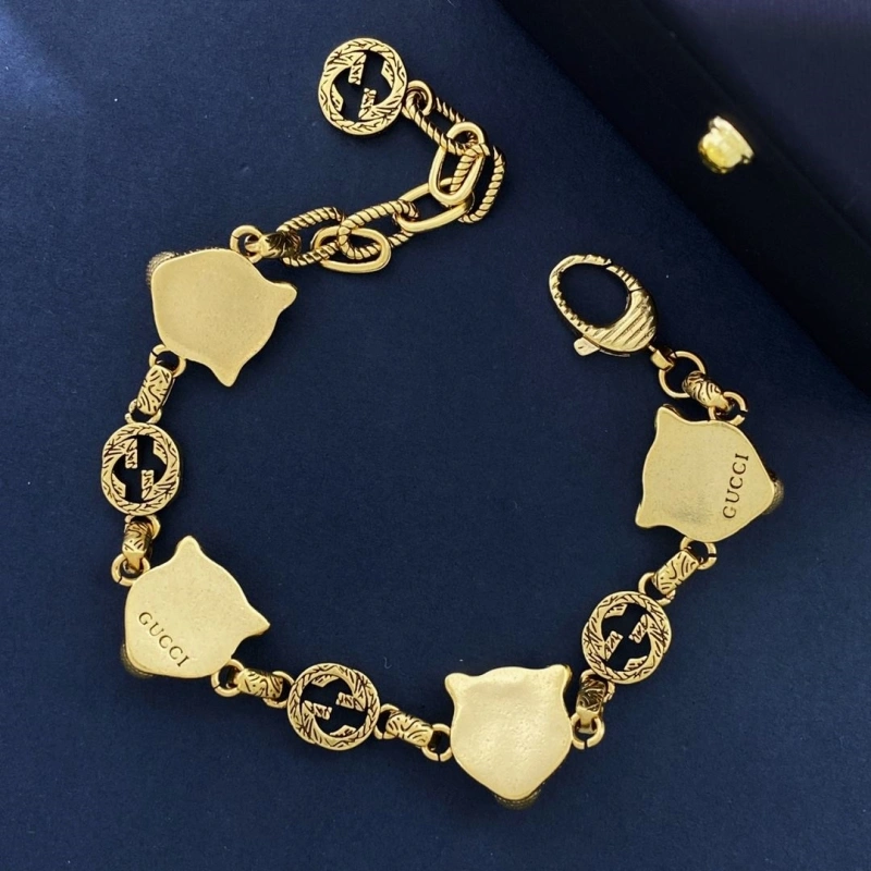 Cozy Gxccx Bracelets 304149