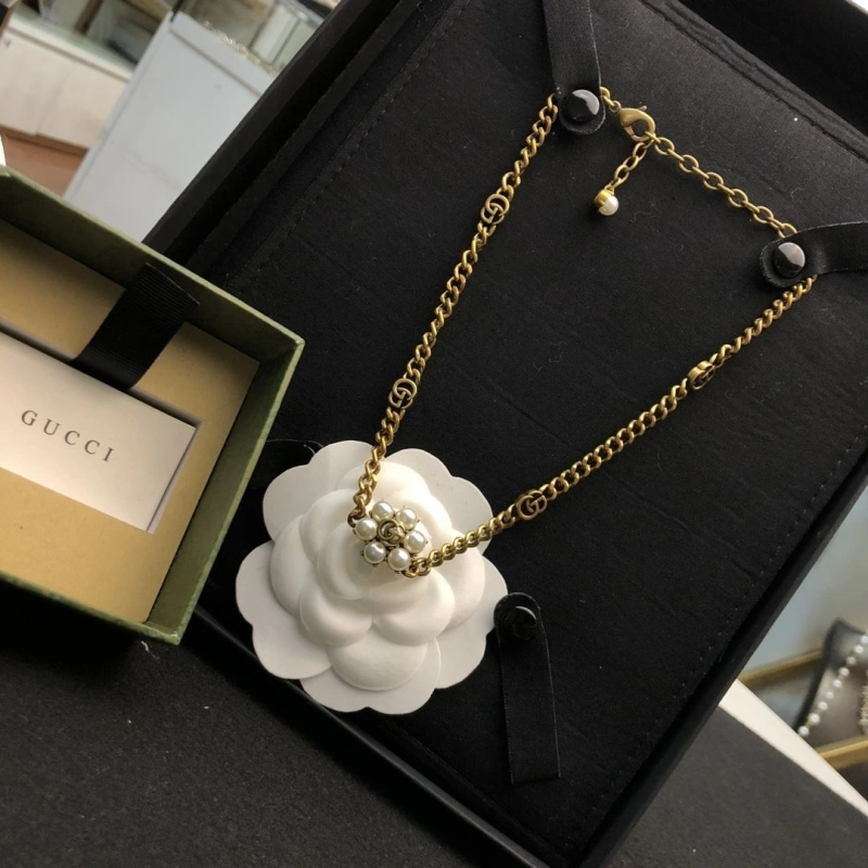 Sleek Gxccx Necklaces 303408