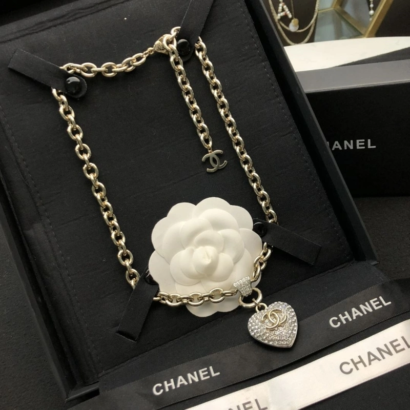 Comfortable Chxnxl Necklaces 289496