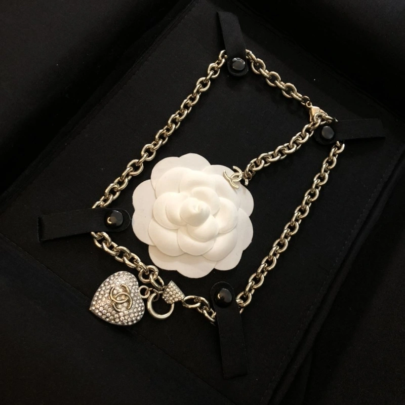 Comfortable Chxnxl Necklaces 289496