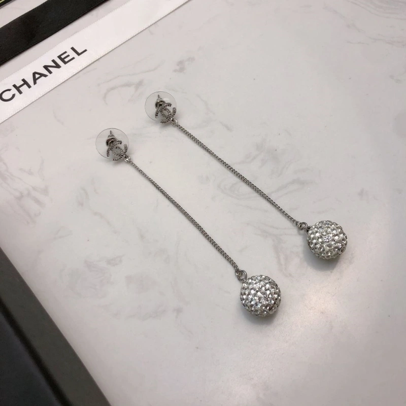 Efficient Chxnxl Earrings 289839