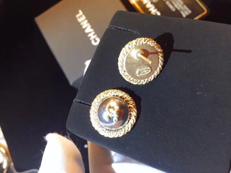 Bold Chxnxl Earrings 289837