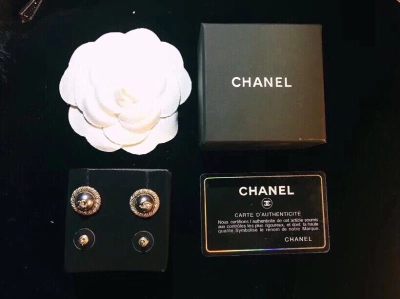 Bold Chxnxl Earrings 289837