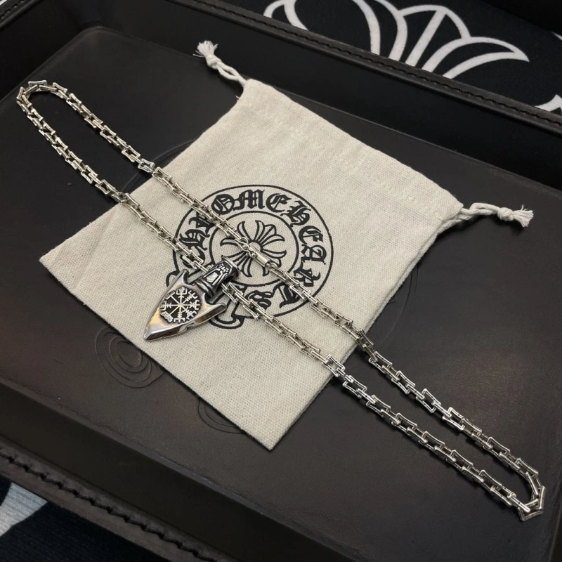 Breathable Chrxmx Hxxrts Necklaces 298374