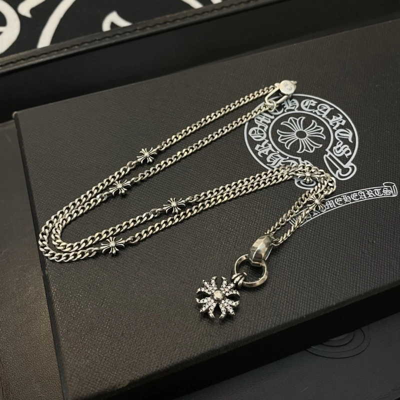 UrbanStyle Chrxmx Hxxrts Necklaces 298367