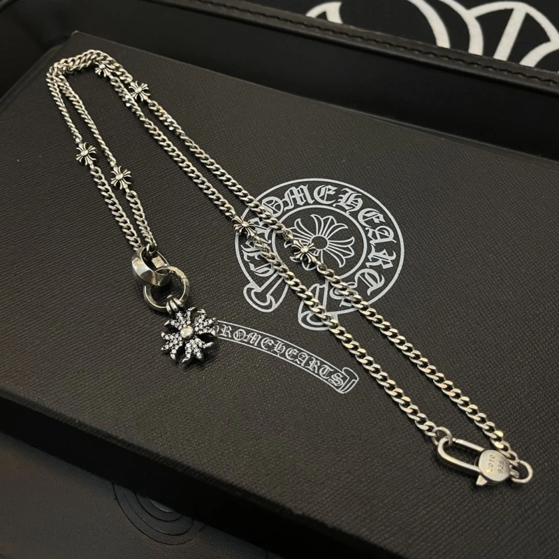 UrbanStyle Chrxmx Hxxrts Necklaces 298367