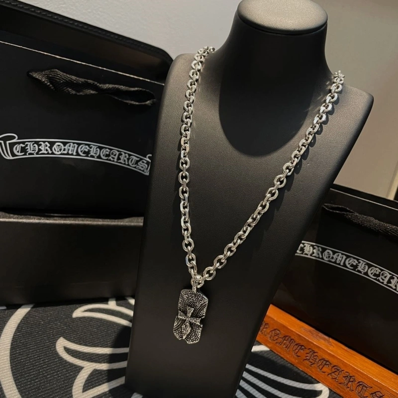 Flexible Chrxmx Hxxrts Necklaces 298368