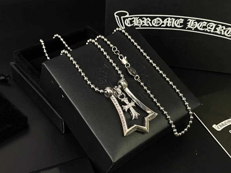 SportInspired Chrxmx Hxxrts Necklaces 298364