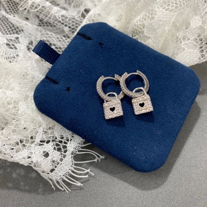Axm Earrings Breathable 281884