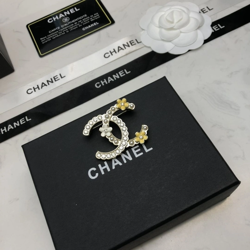 UrbanStyle Chxnxl Brooches 290492