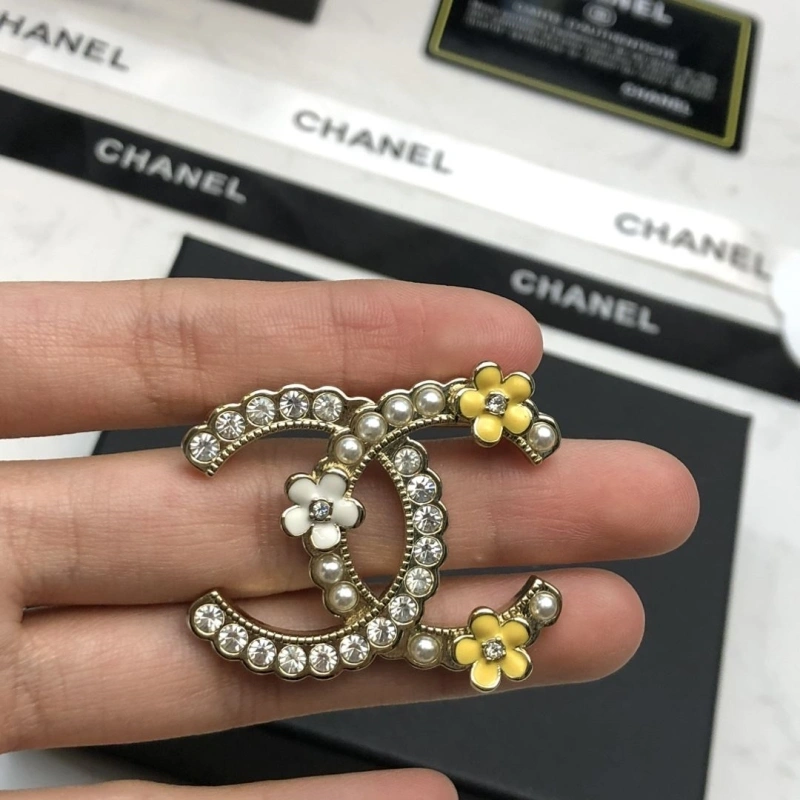 UrbanStyle Chxnxl Brooches 290492