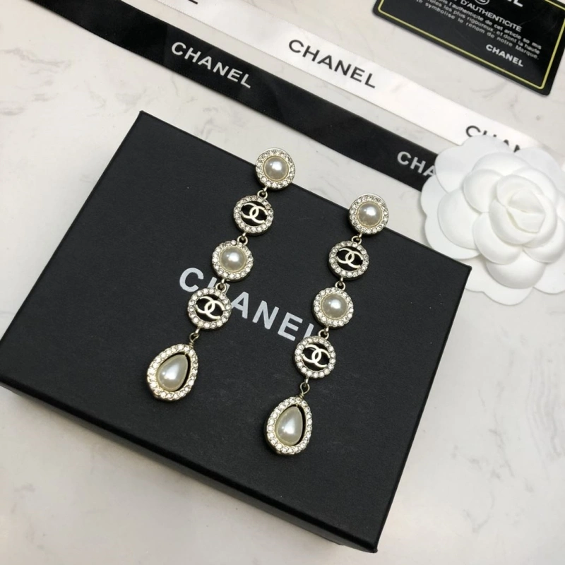 Comfortable Chxnxl Earrings 289825