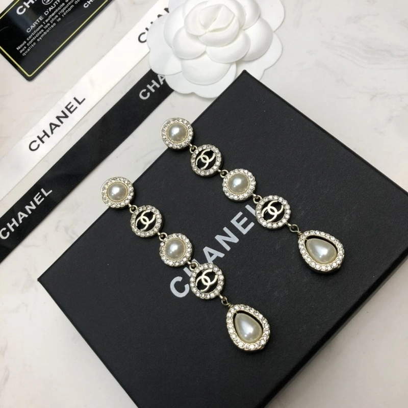 Comfortable Chxnxl Earrings 289825