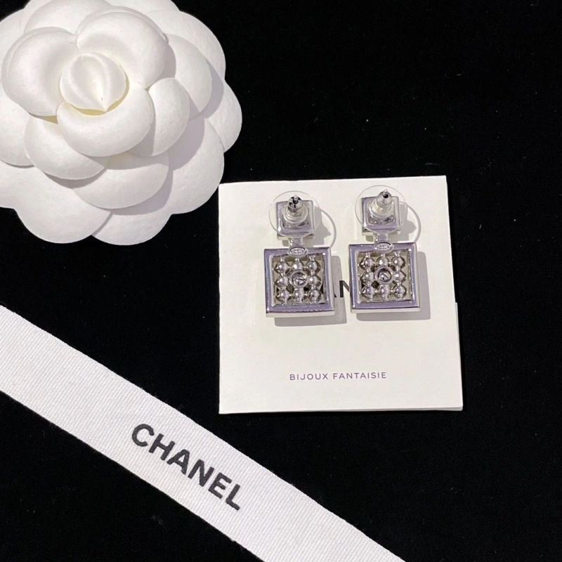 Chxnxl Earrings Sophisticated 289820