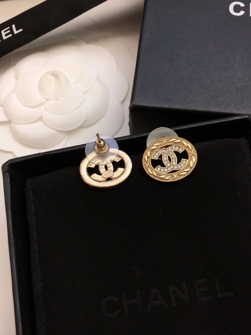 Minimalist Chxnxl Earrings 289809