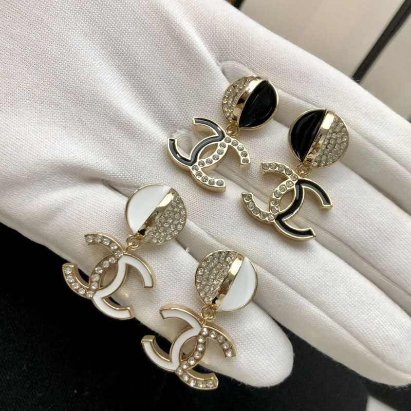 Vibrant Chxnxl Earrings 289804