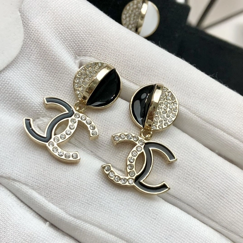 Vibrant Chxnxl Earrings 289804