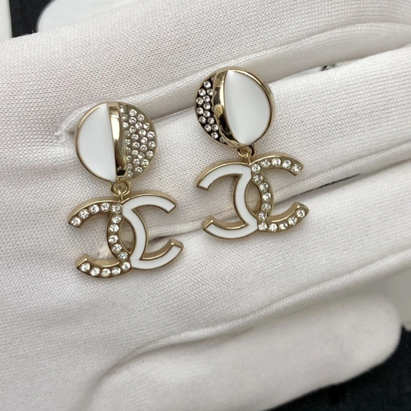Vibrant Chxnxl Earrings 289804