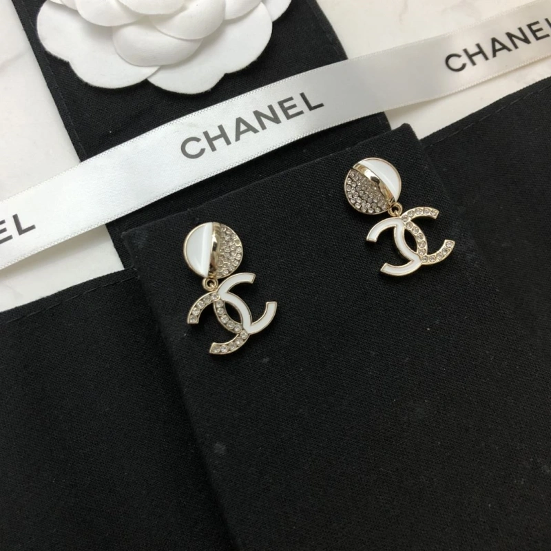 Vibrant Chxnxl Earrings 289804