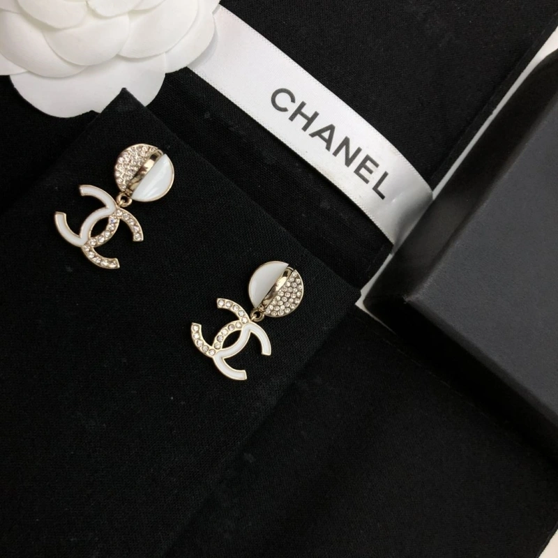 Vibrant Chxnxl Earrings 289804