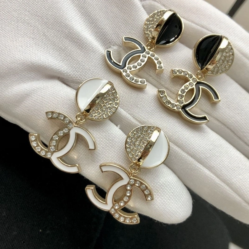 Vibrant Chxnxl Earrings 289804