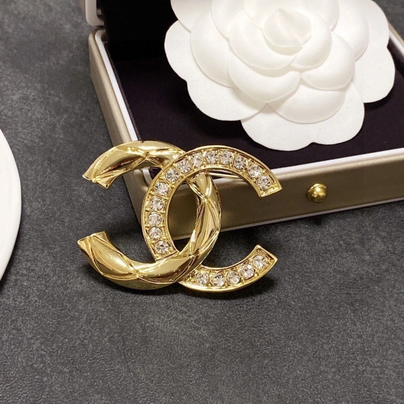 Chxnxl Brooches Vibrant 290505