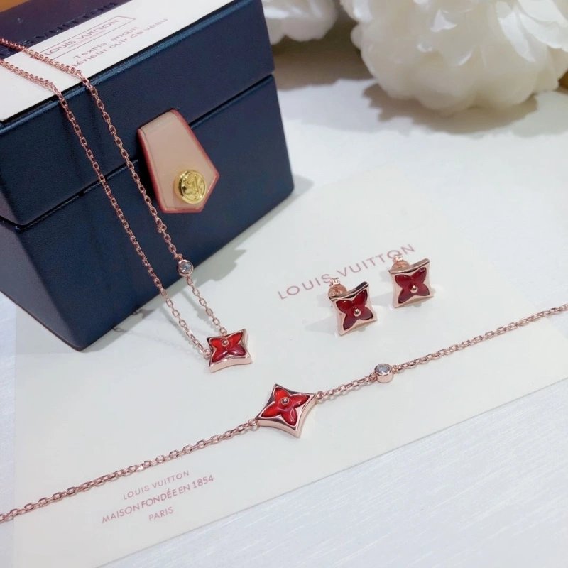 Comfortable LX Necklaces 308377