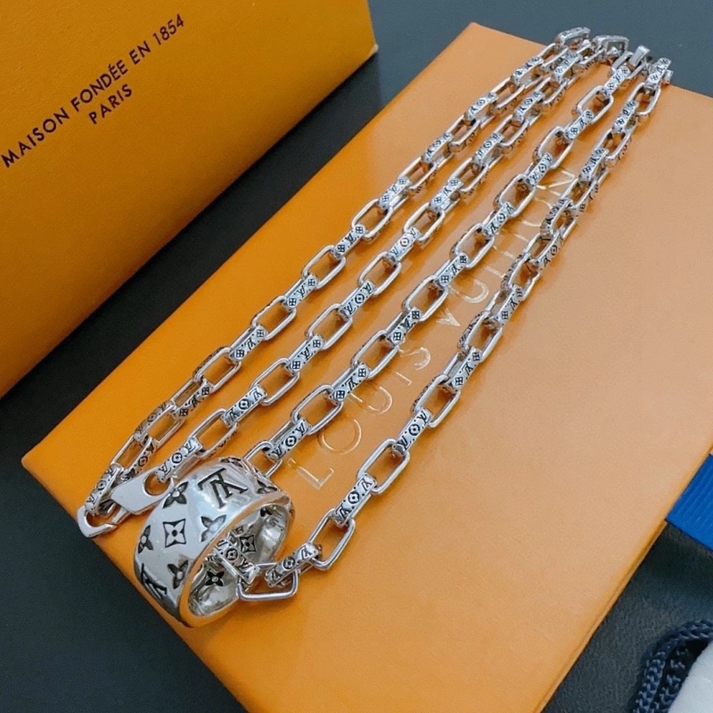 LX Necklaces Trendsetting 309638
