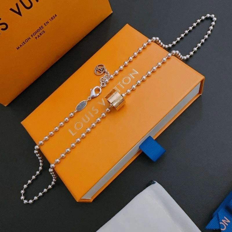Unique LX Necklaces 312395