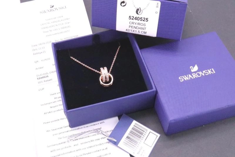 Cozy Swxrxvski Necklaces 315387