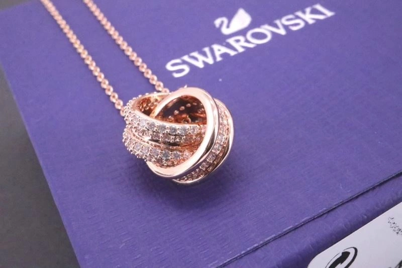 Cozy Swxrxvski Necklaces 315387