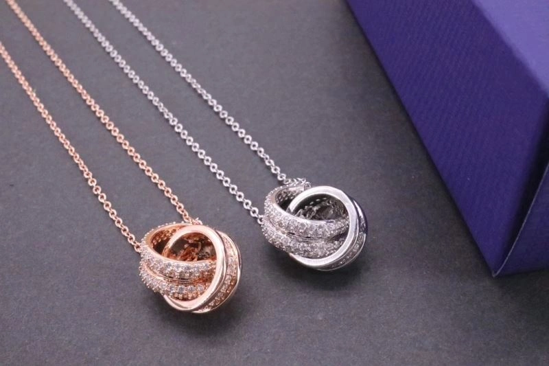 Cozy Swxrxvski Necklaces 315387