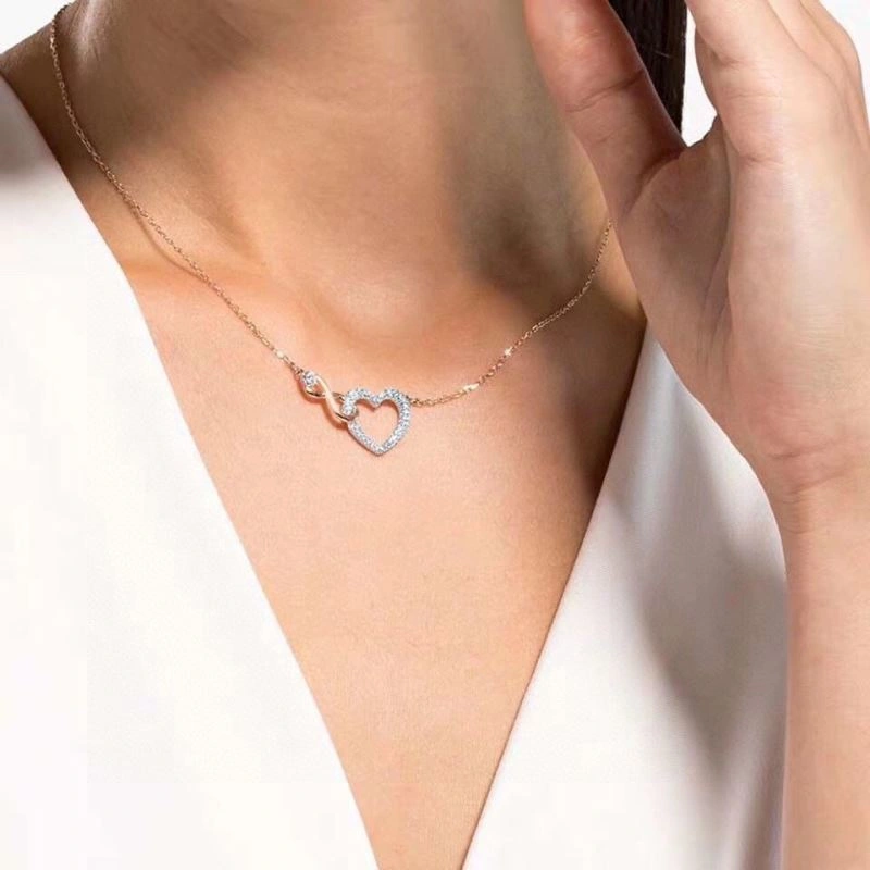 Swxrxvski Necklaces Vibrant 315391