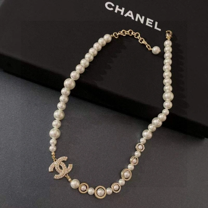 Stylish Chxnxl Necklaces 293403