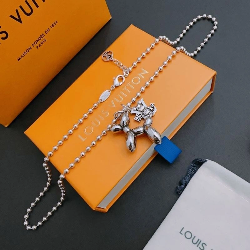 Sleek LX Necklaces 312381