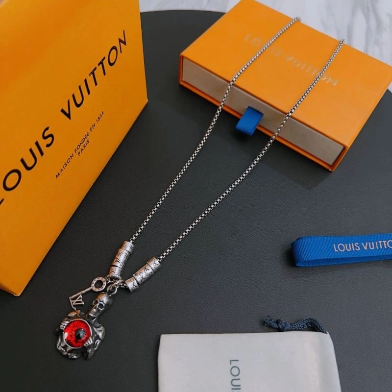 Classic LX Necklaces 312400