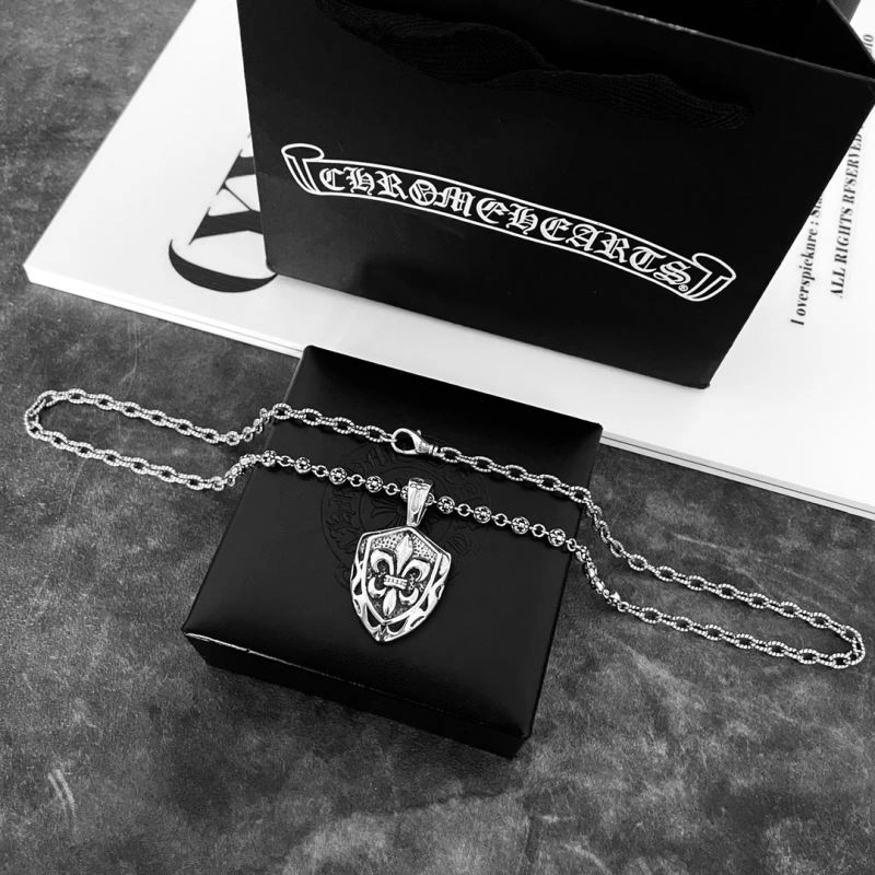 Chrxmx Hxxrts Necklaces Compact 301819