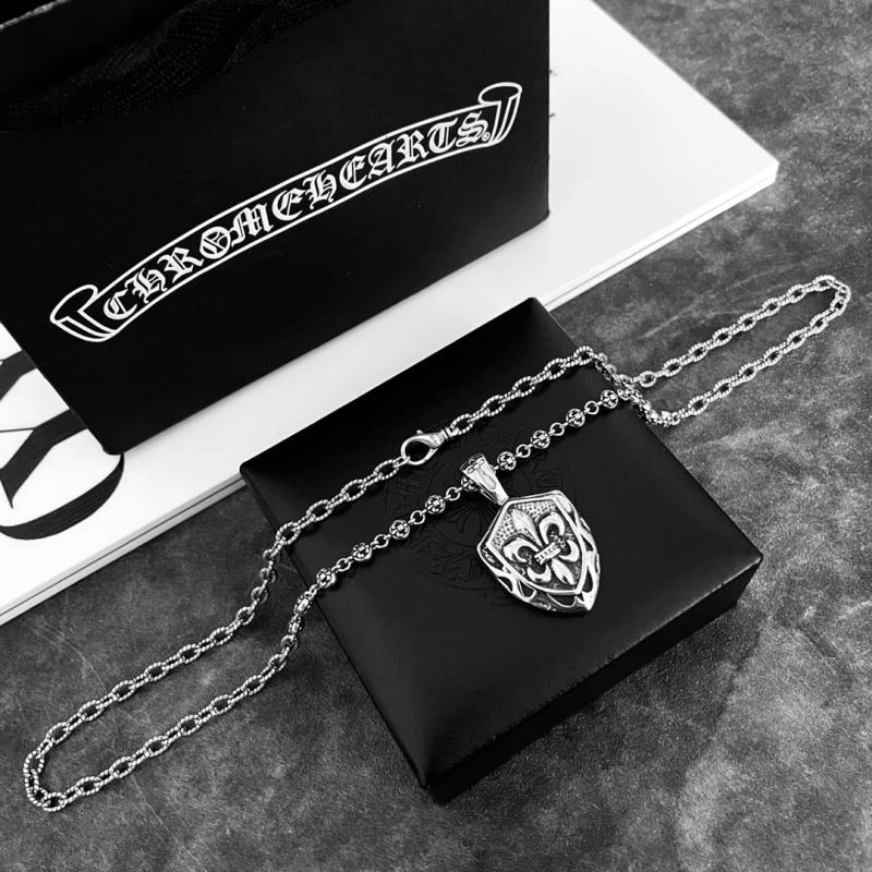 Chrxmx Hxxrts Necklaces Compact 301819