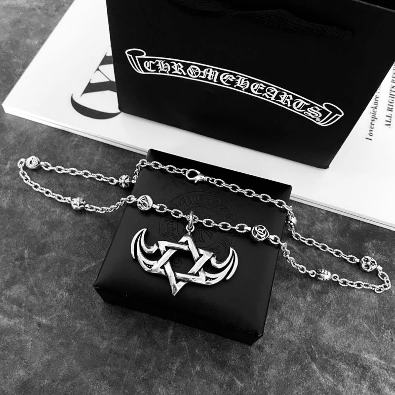 Versatile Chrxmx Hxxrts Necklaces 301807